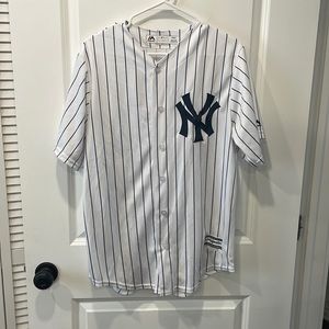 New York Yankees medium jersey #27